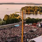 Mukava Saunallinen Kaksio Omalla Sisaeaenkaeynnillae Ja Ilmaisella Autopaikalla