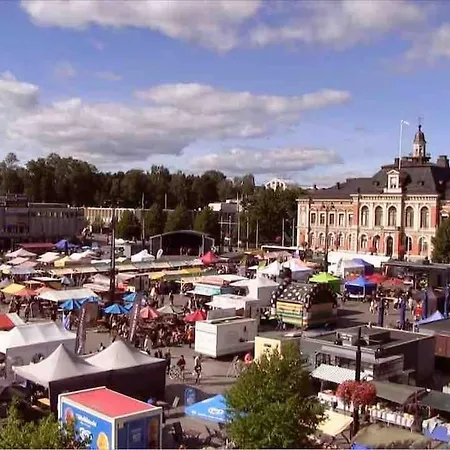 Mukava Saunallinen Kaksio Omalla Sisaeaenkaeynnillae Ja Ilmaisella Autopaikalla * Kuopio