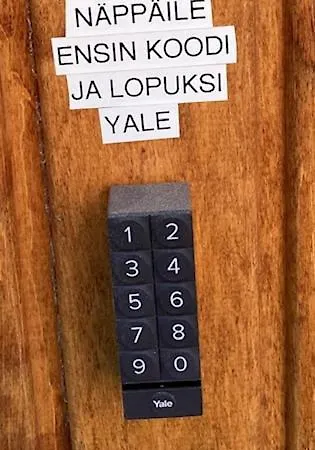 Apartmán Mukava Saunallinen Kaksio Omalla Sisaeaenkaeynnillae Ja Ilmaisella Autopaikalla *