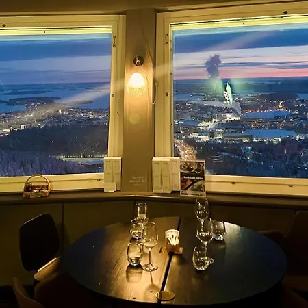 Apartmán Mukava Saunallinen Kaksio Omalla Sisaeaenkaeynnillae Ja Ilmaisella Autopaikalla *